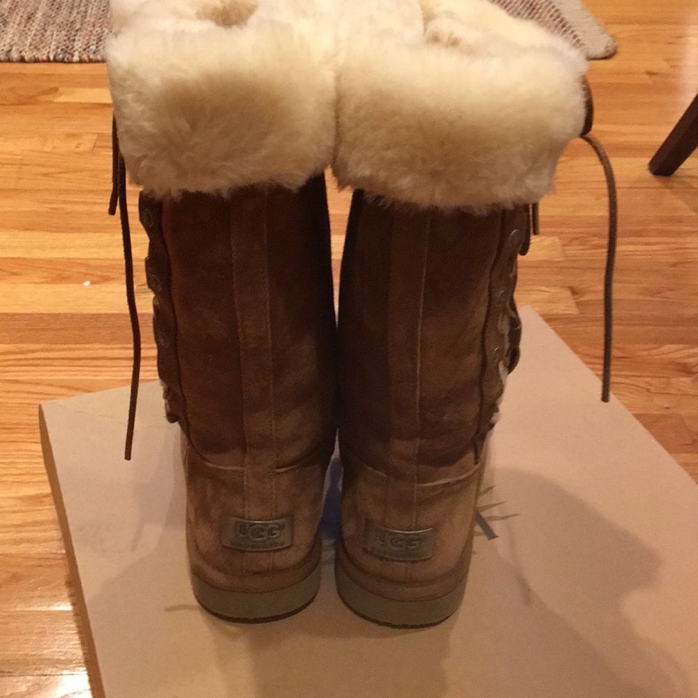 Ugg Australia Upside Boot - Like New!! - image 3